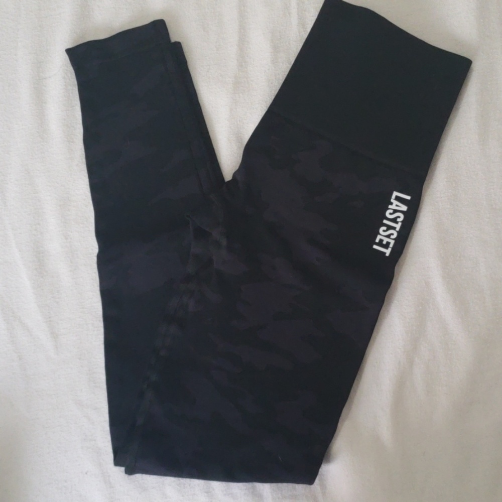 Last set camo leggings